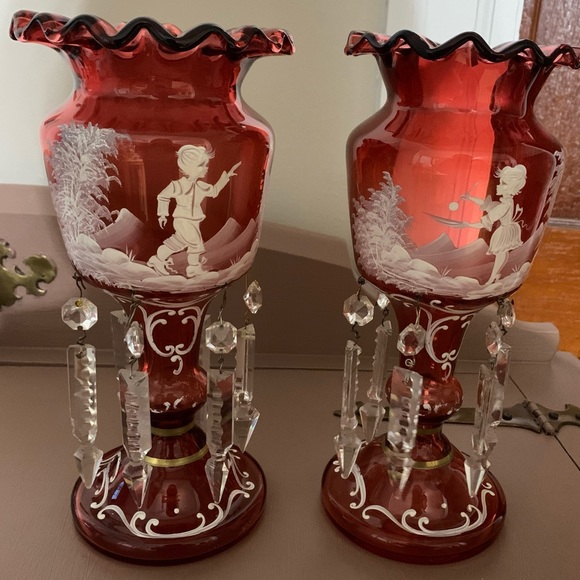 Victorian Mary Gregory Cranberry Glass Mantle LUSTRE Vases - Picture 10 of 11